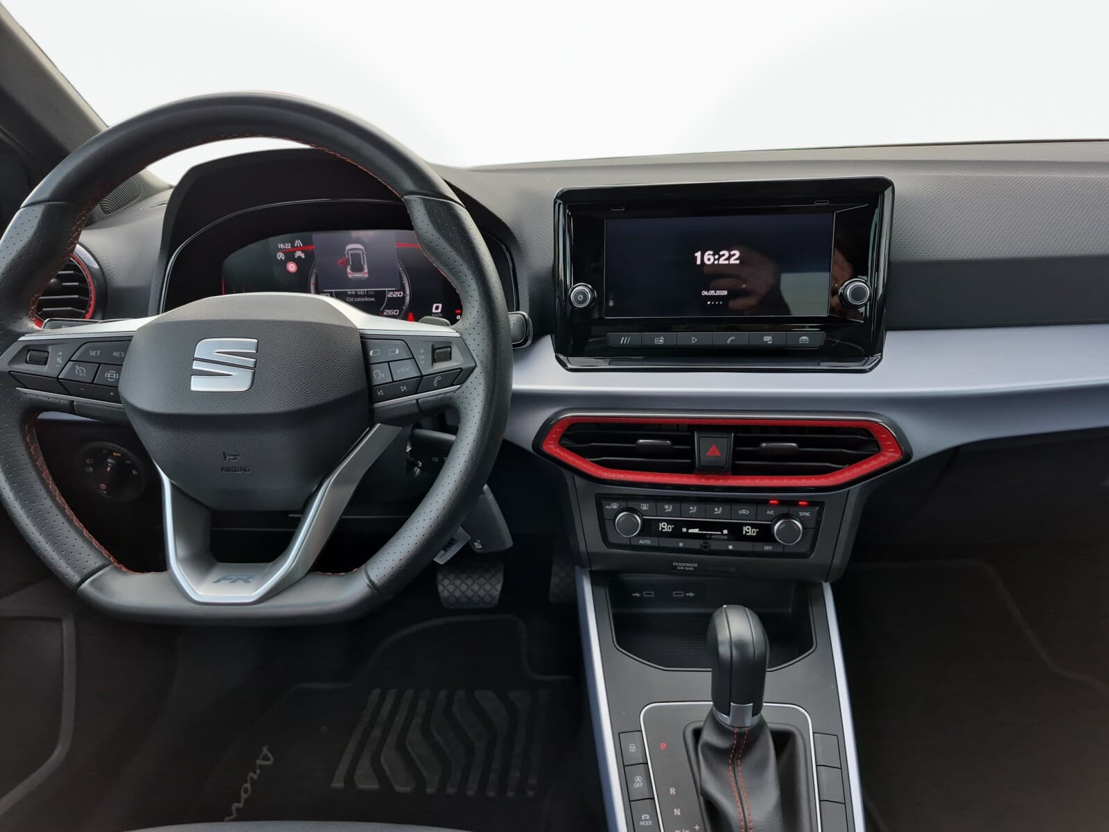 Seat Arona