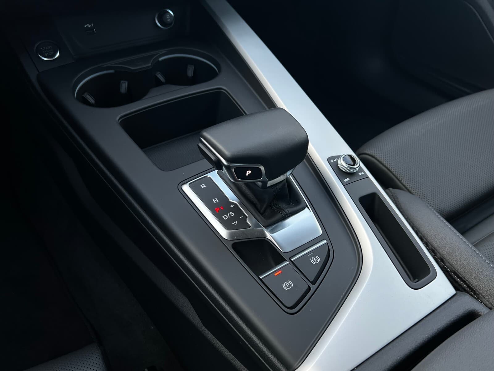 Audi A4 Limousine