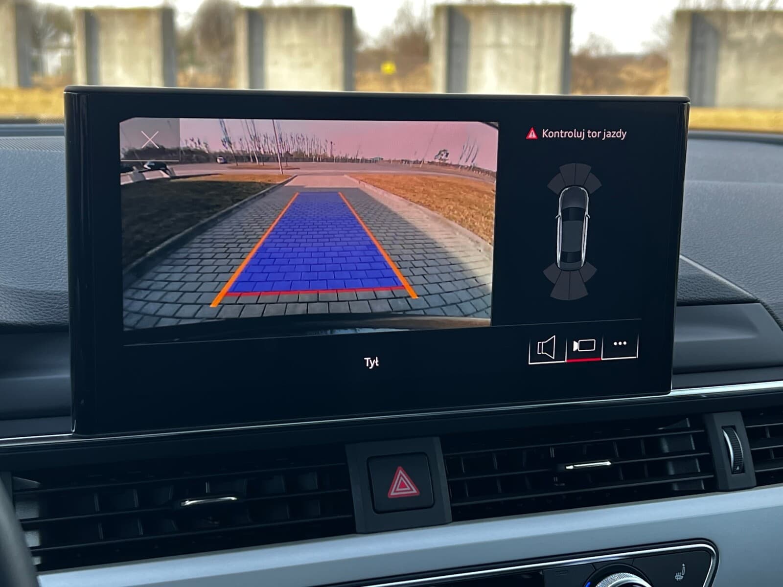 Audi A4 Limousine