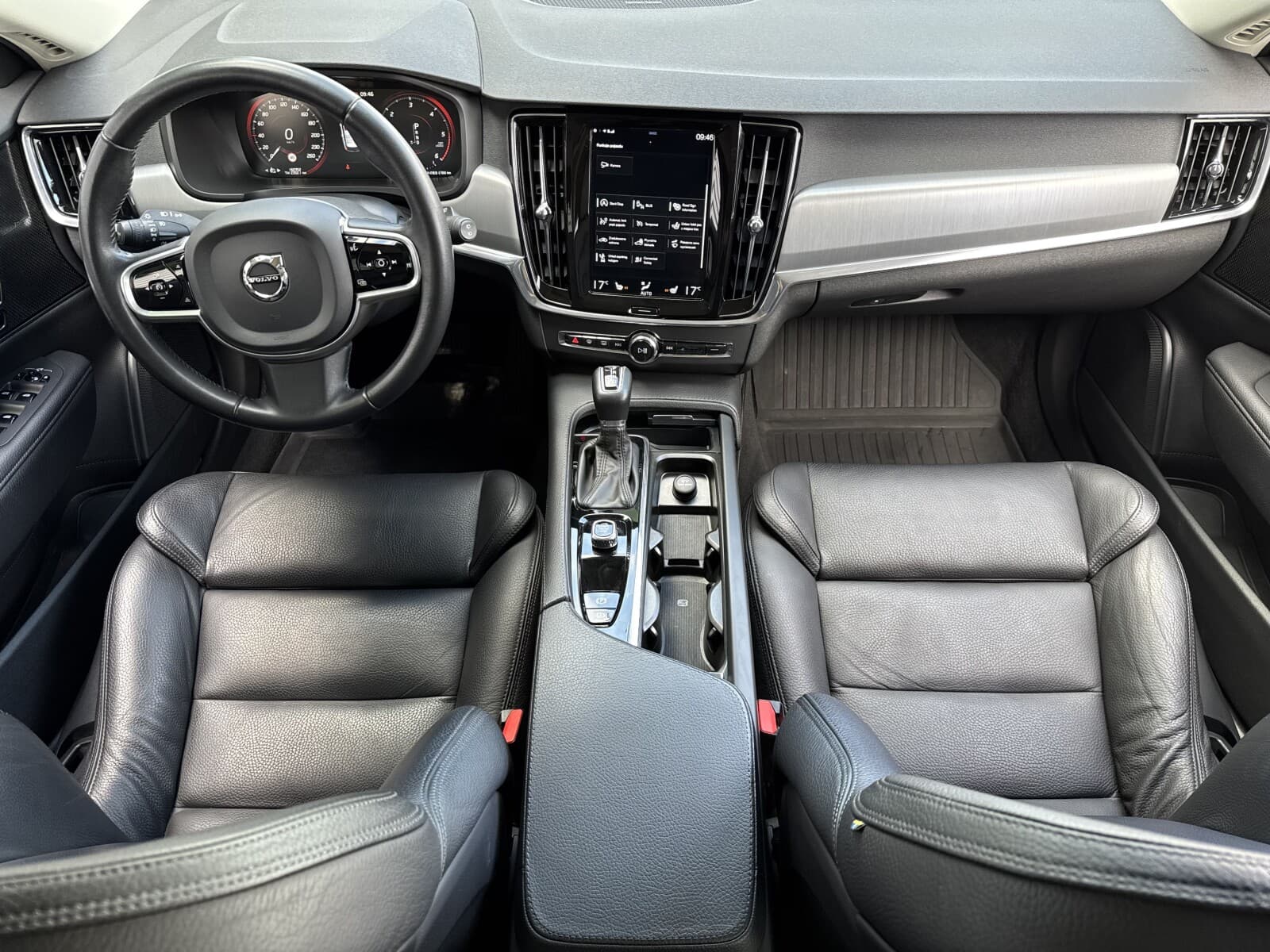 Volvo V90 Cross Country