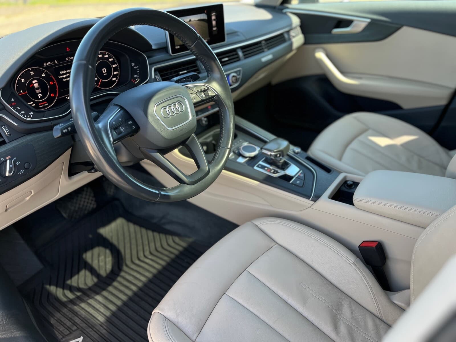 Audi A4 Limousine
