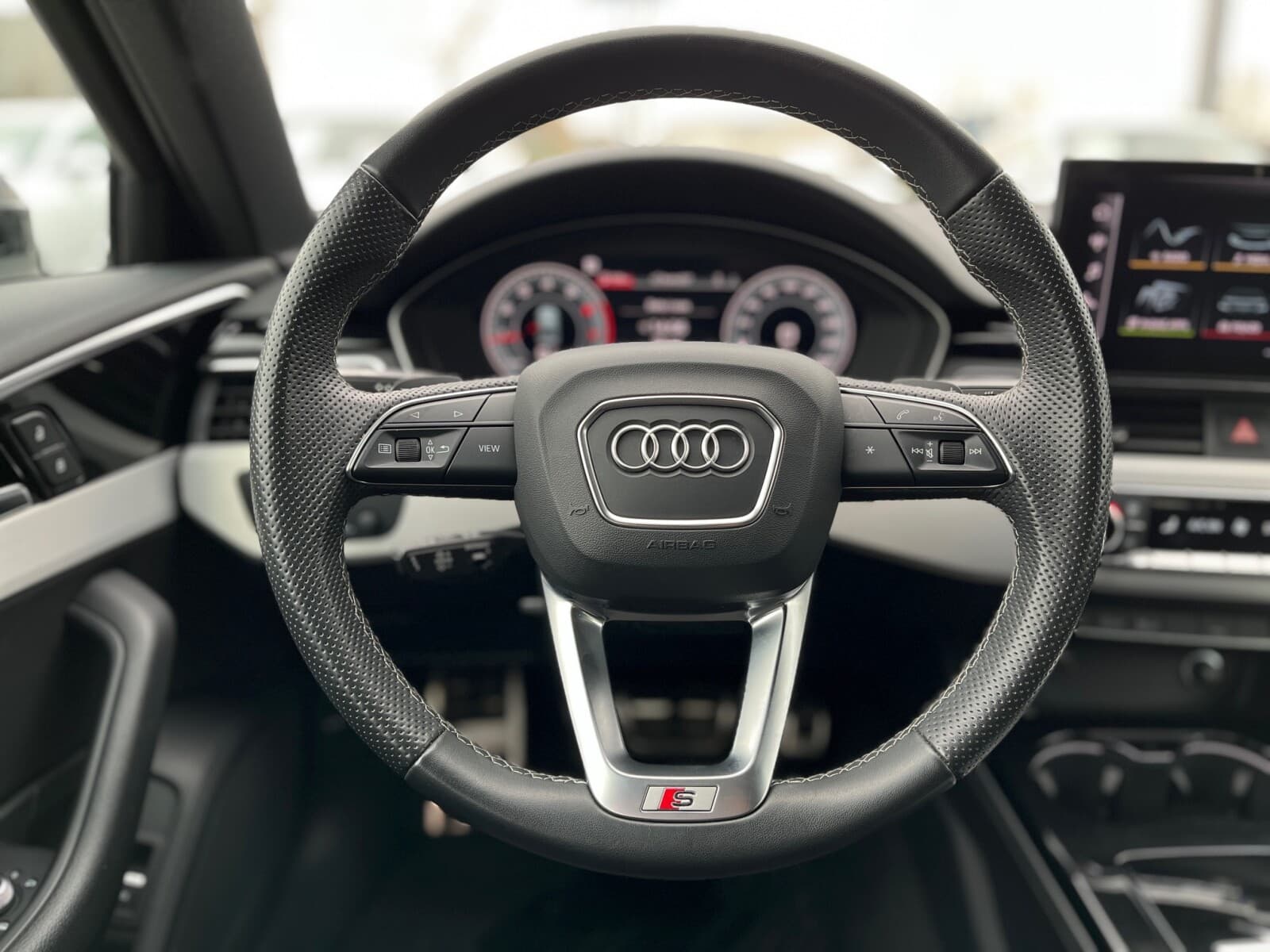Audi A4 Limousine