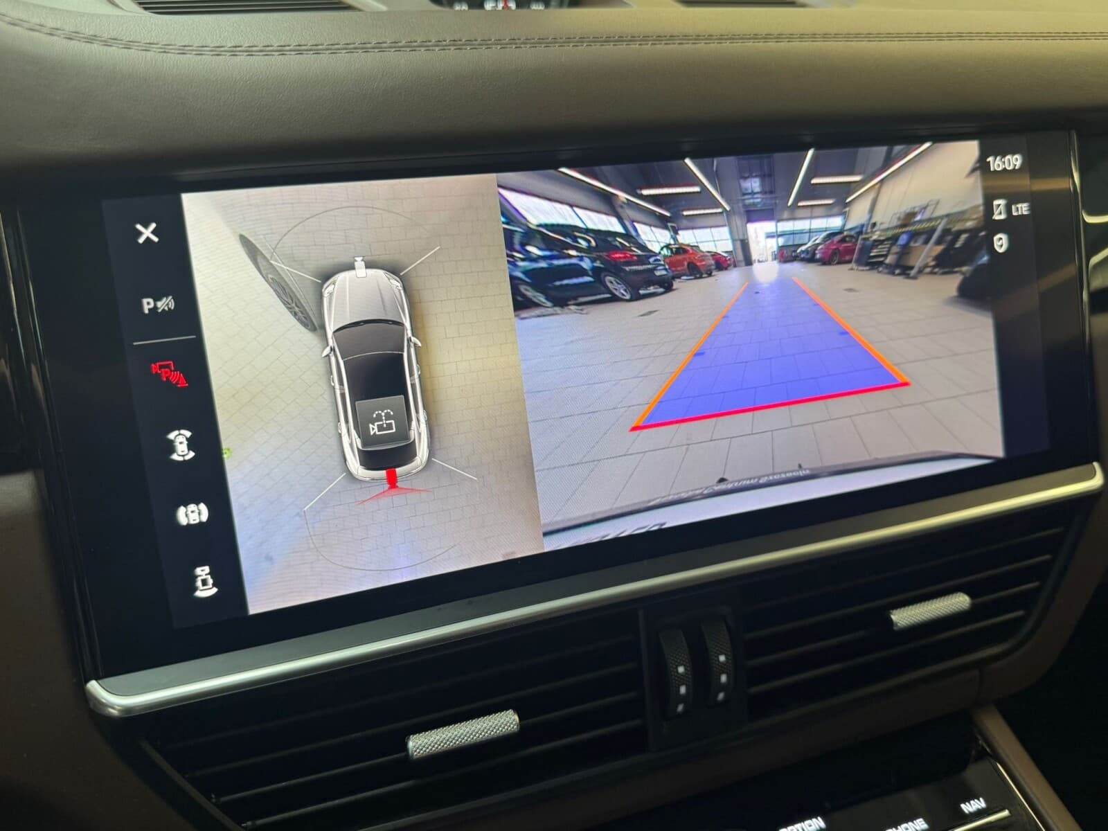 Porsche Cayenne GTS