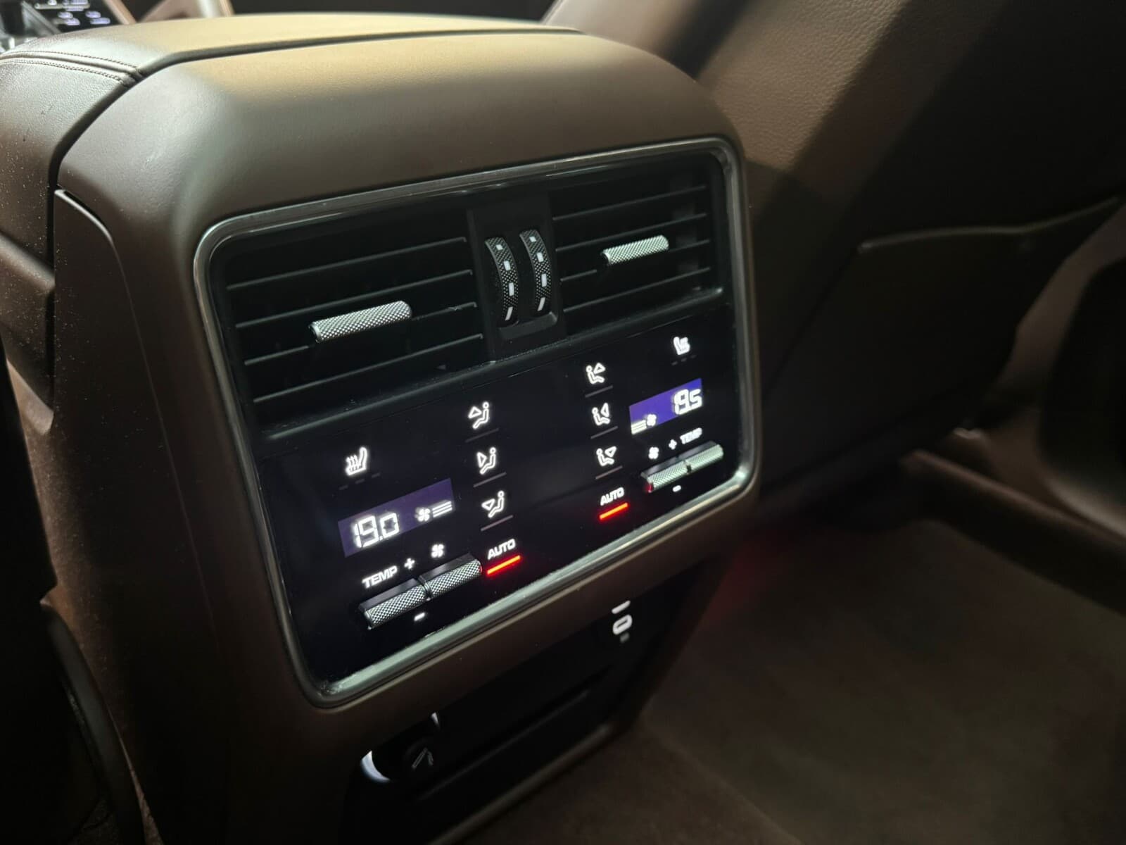 Porsche Cayenne GTS