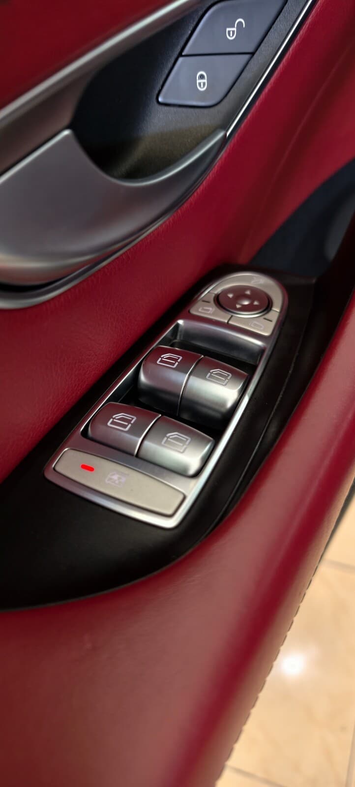 Mercedes-Benz CLS 300