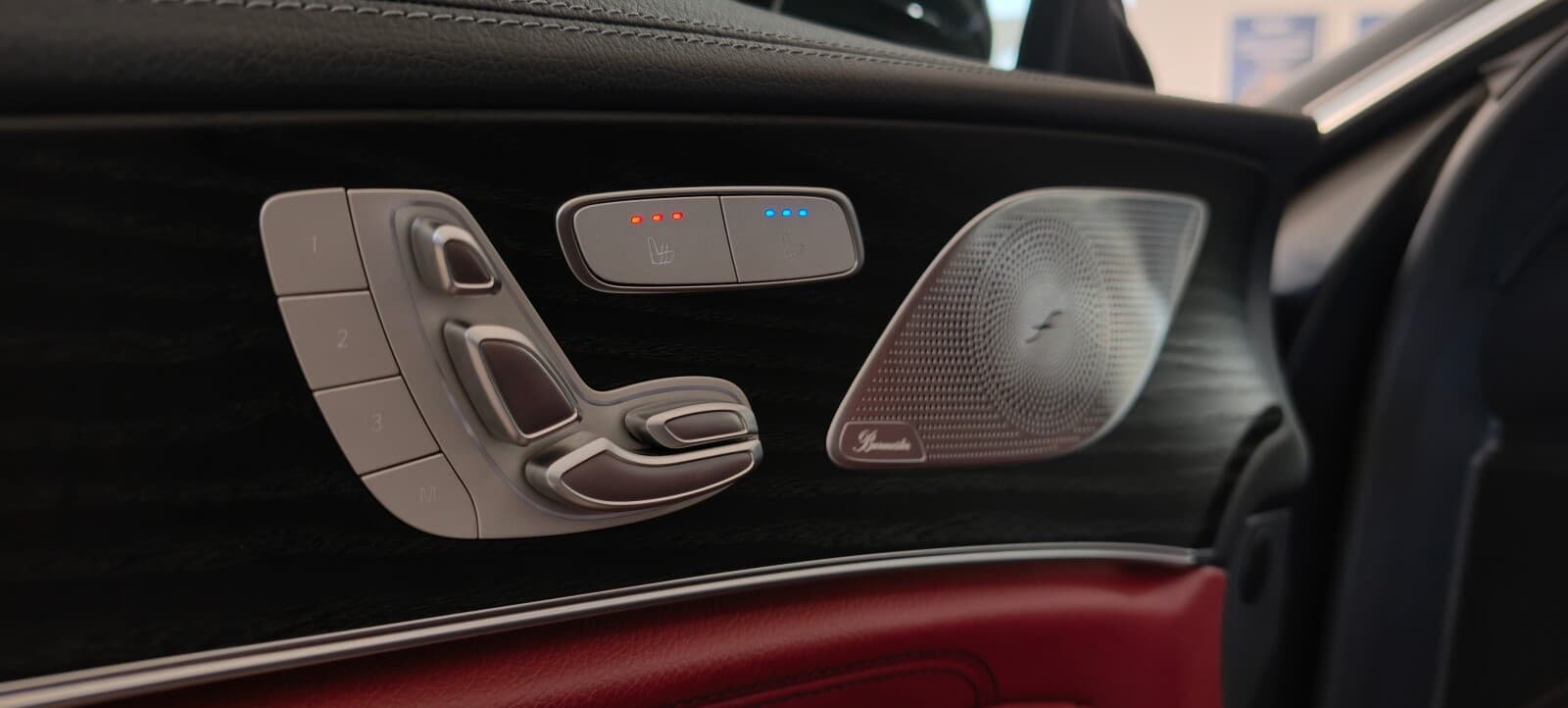 Mercedes-Benz CLS 300