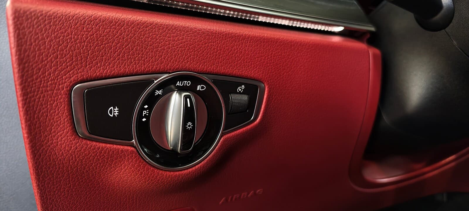 Mercedes-Benz CLS 300