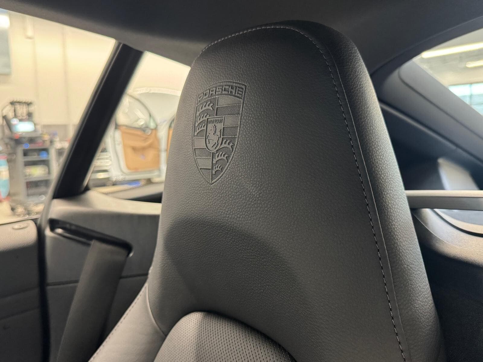 Porsche 718 Cayman