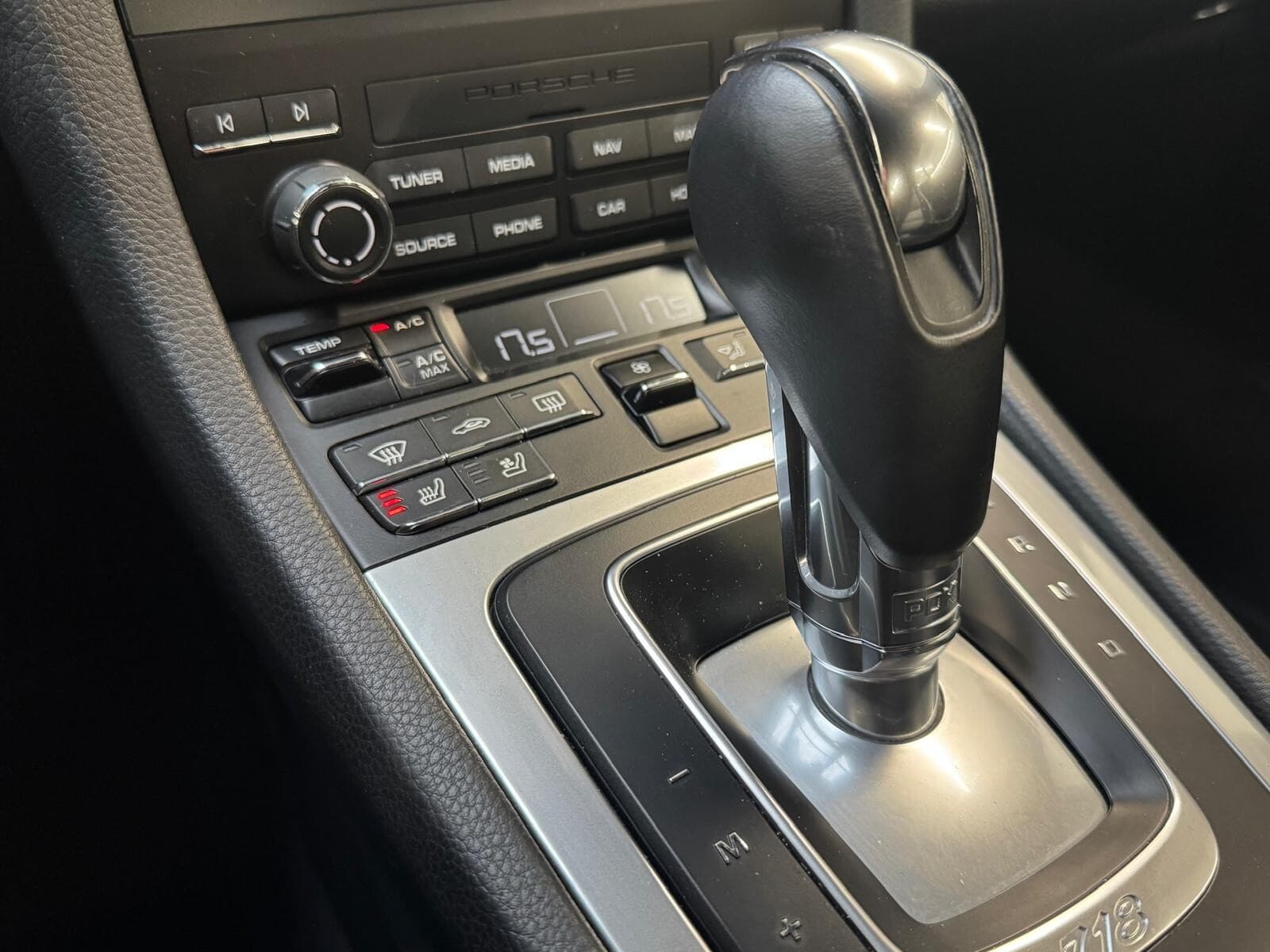 Porsche 718 Cayman