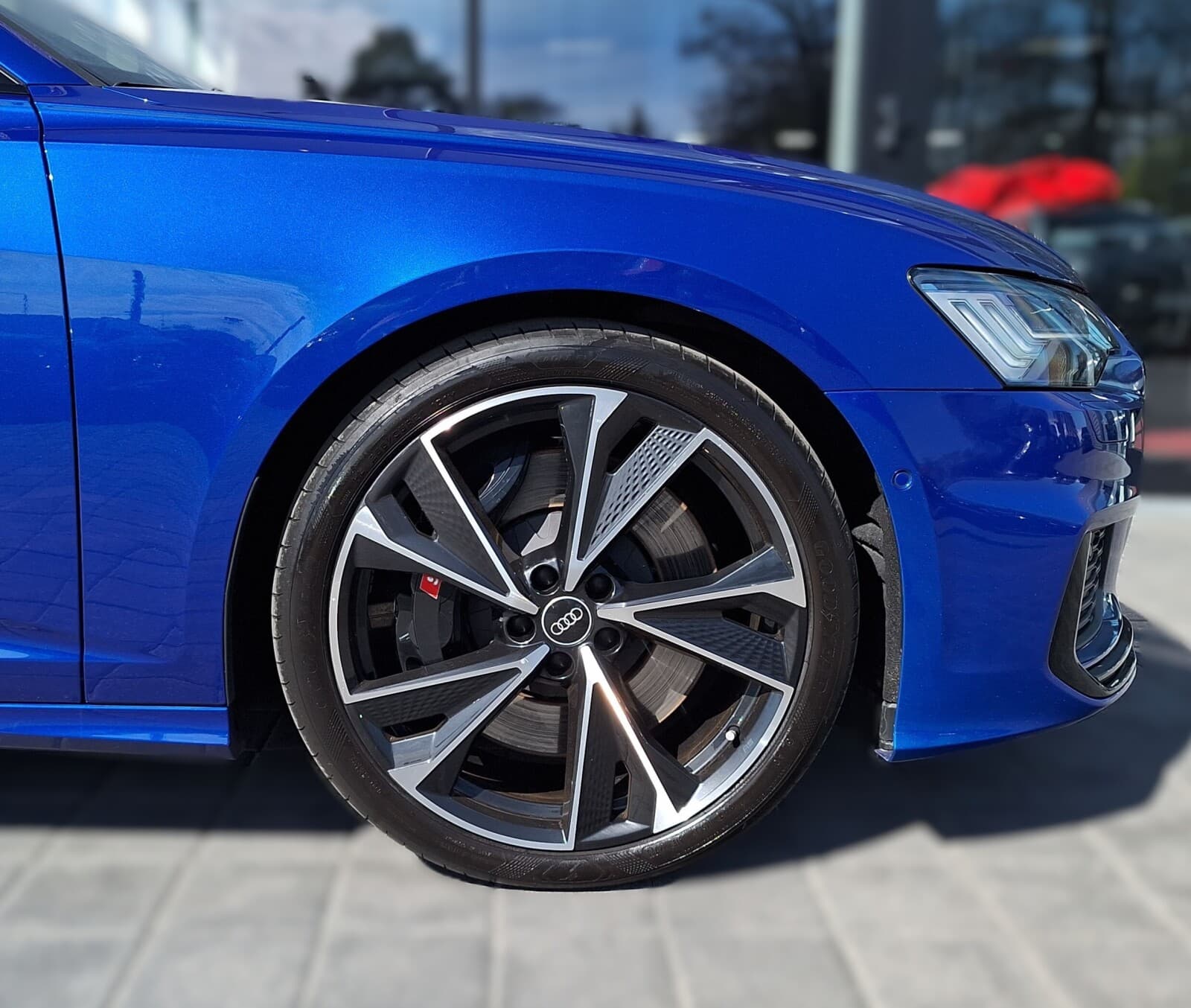 Audi A6 Avant