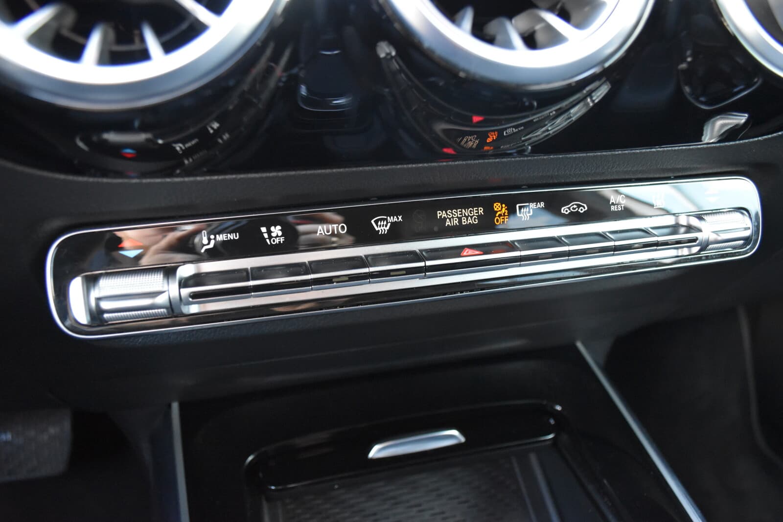 Mercedes-Benz GLA 220