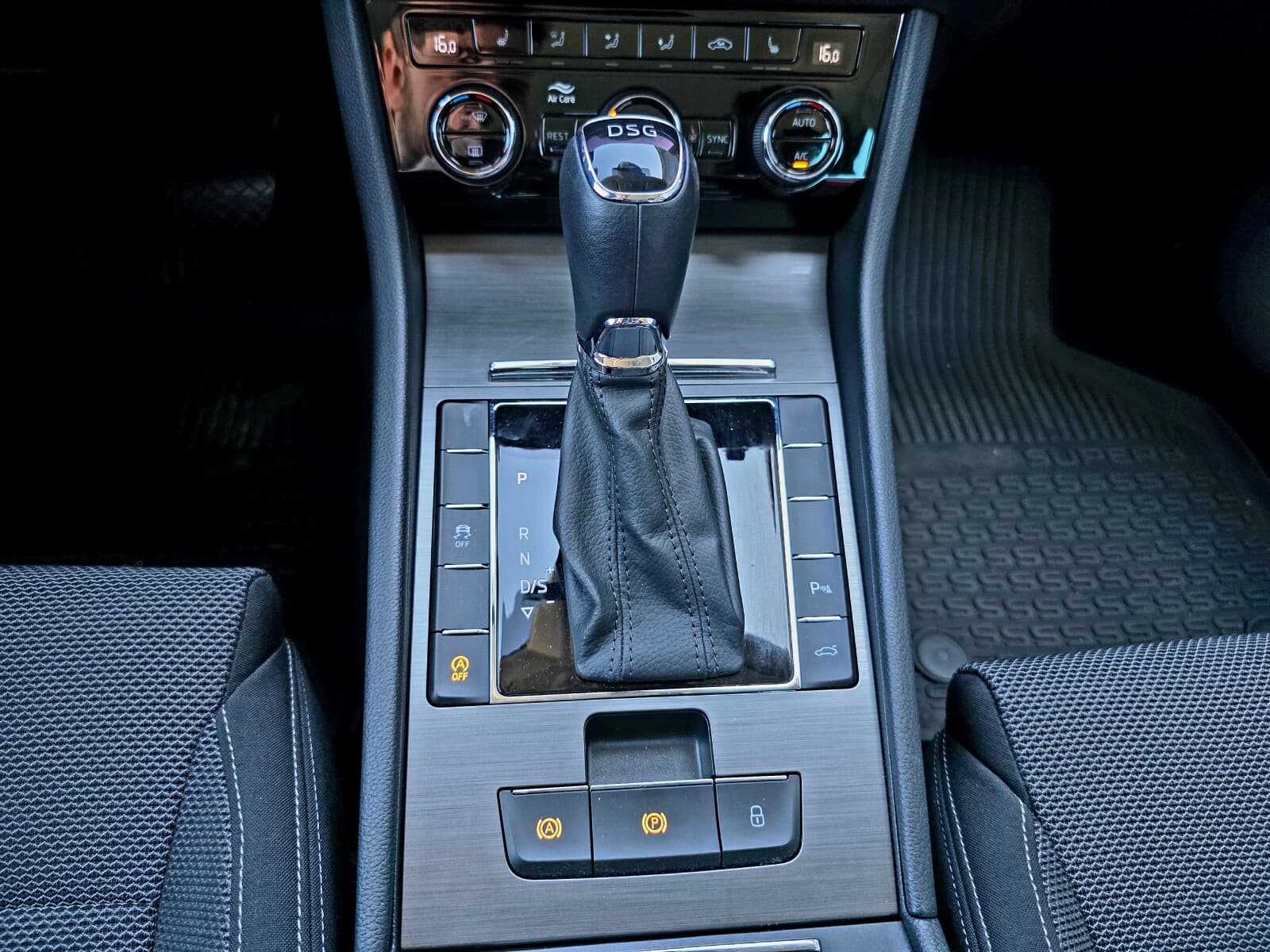 Škoda Superb