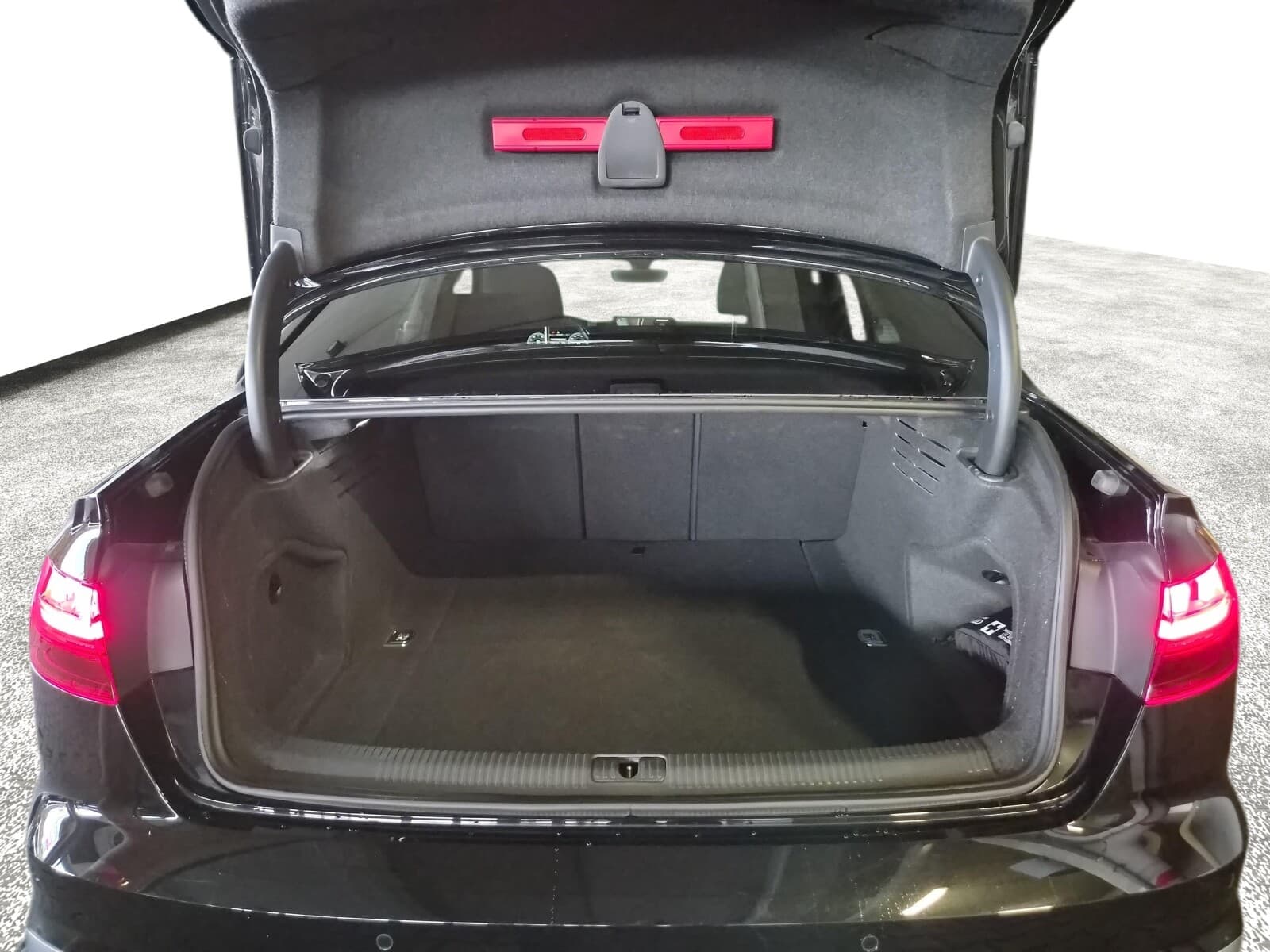 Audi A4 Limousine