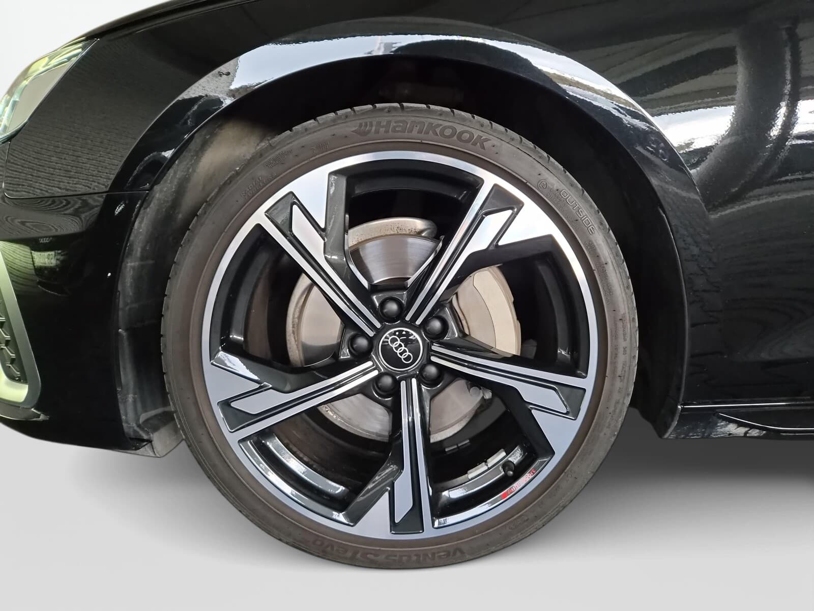 Audi A4 Limousine