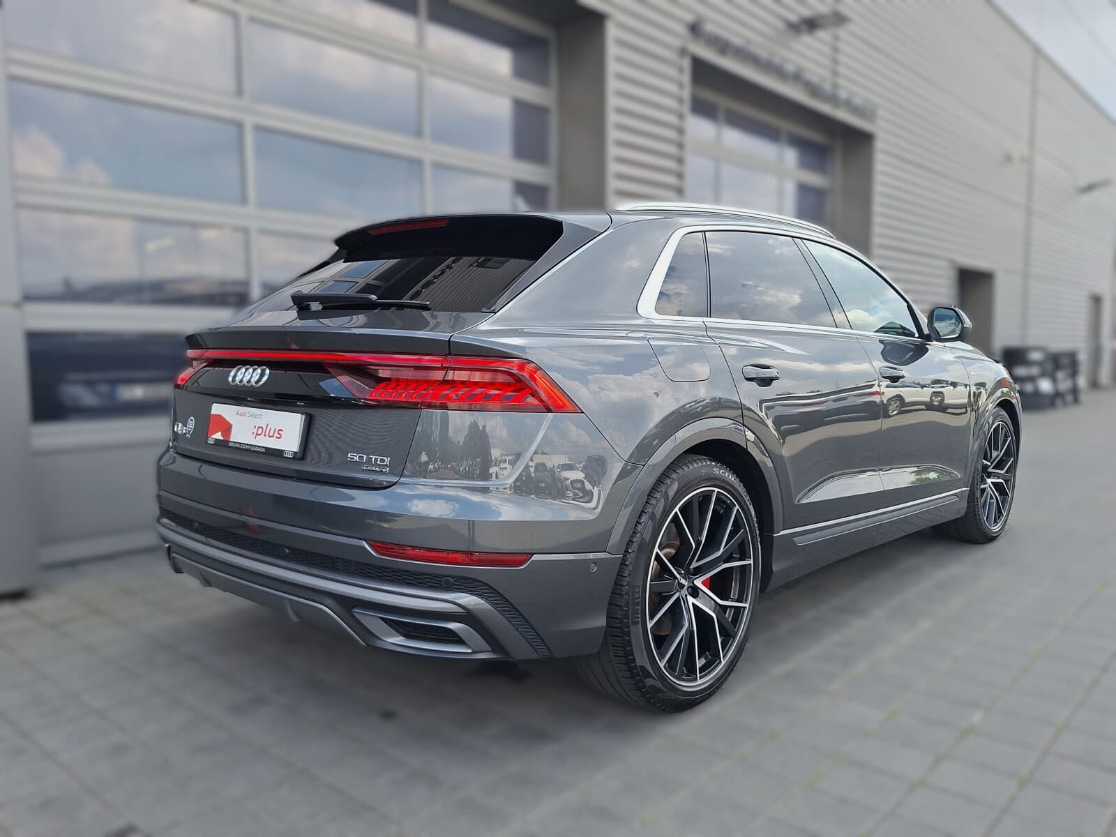 Audi Q8