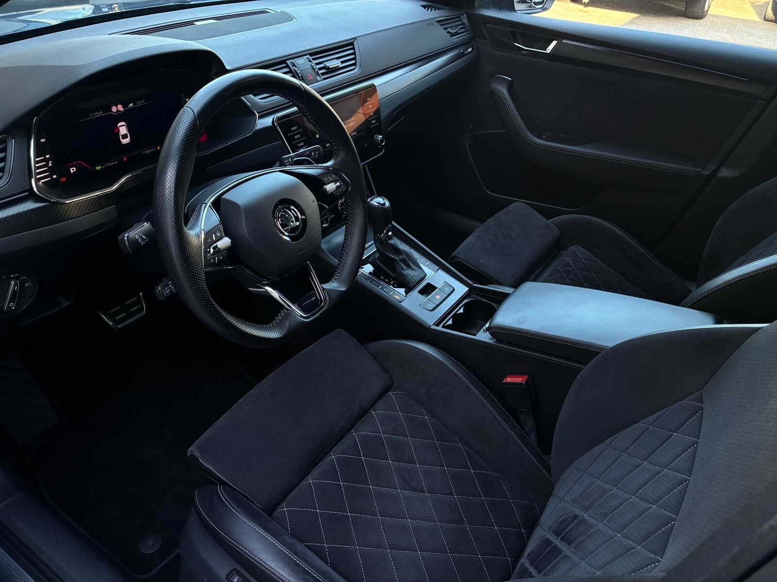 Škoda Superb