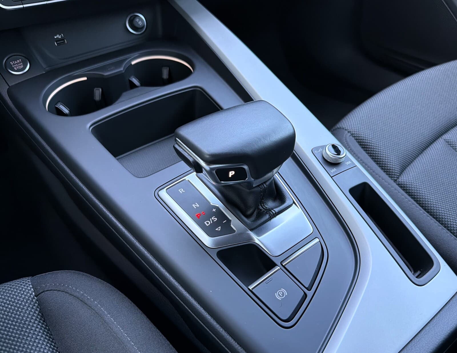 Audi A4 Limousine