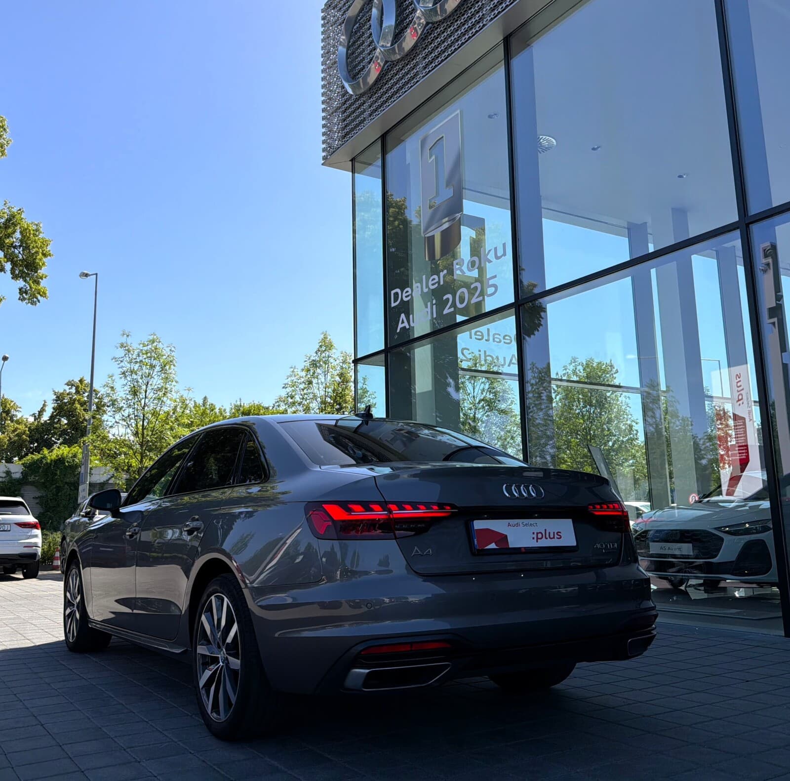 Audi A4 Limousine