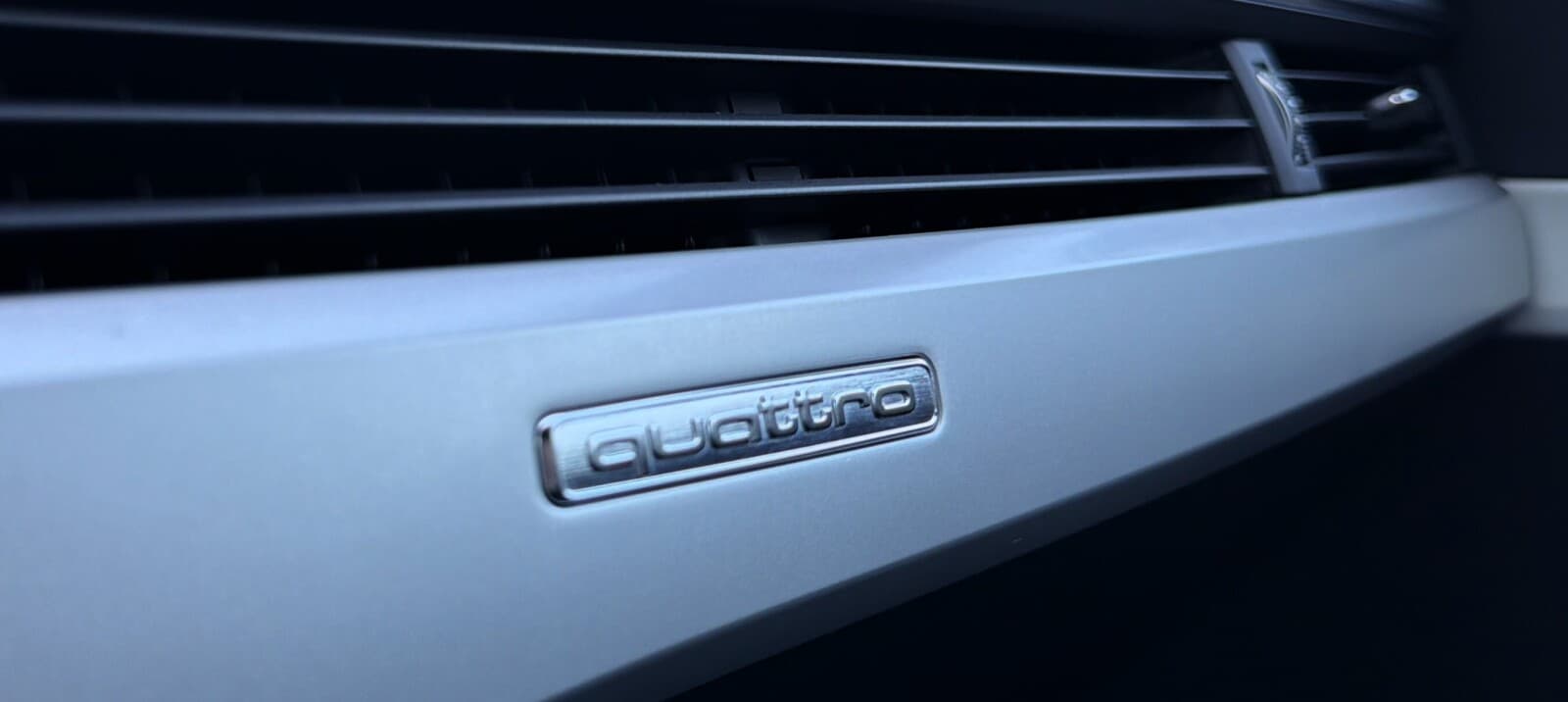 Audi A4 Limousine