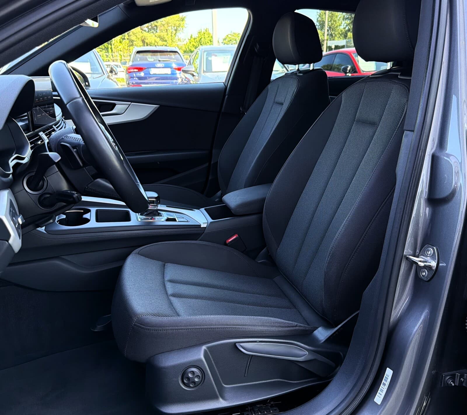 Audi A4 Limousine