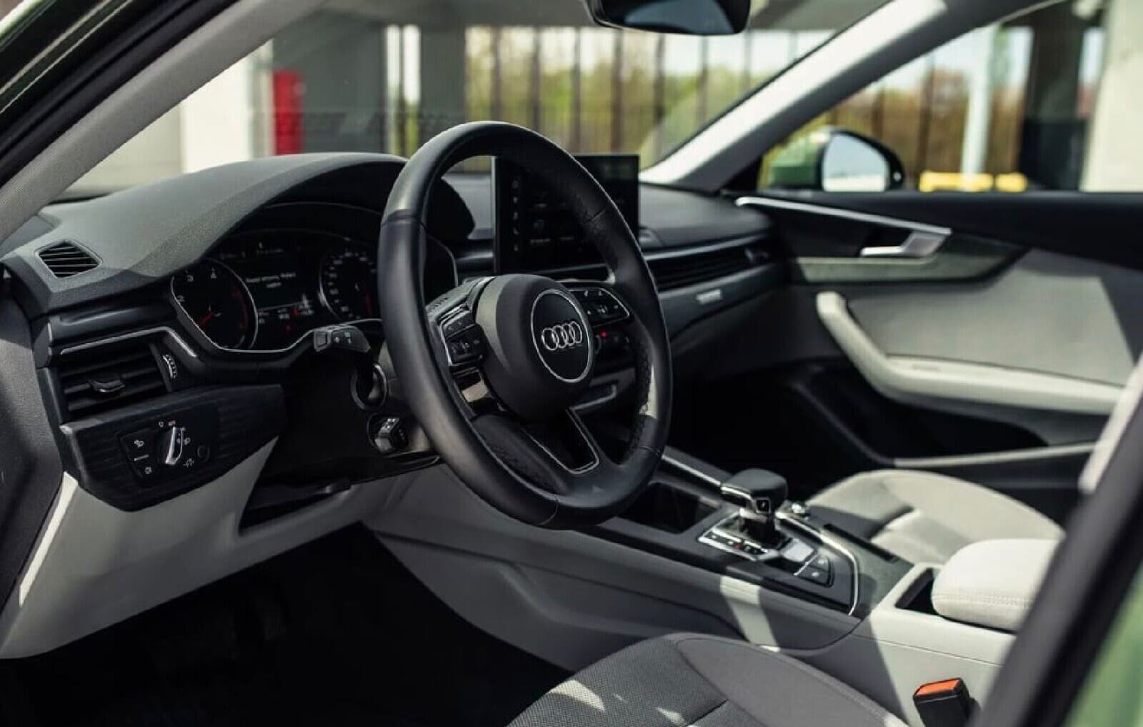 Audi A4 Limousine