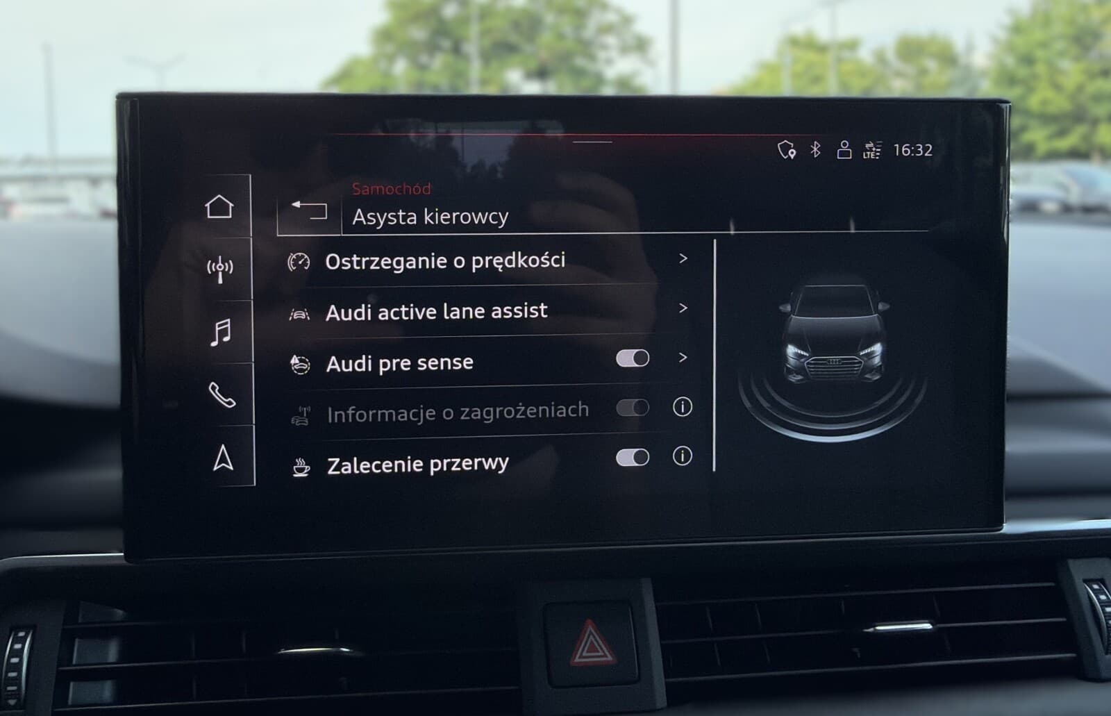 Audi A4 Limousine