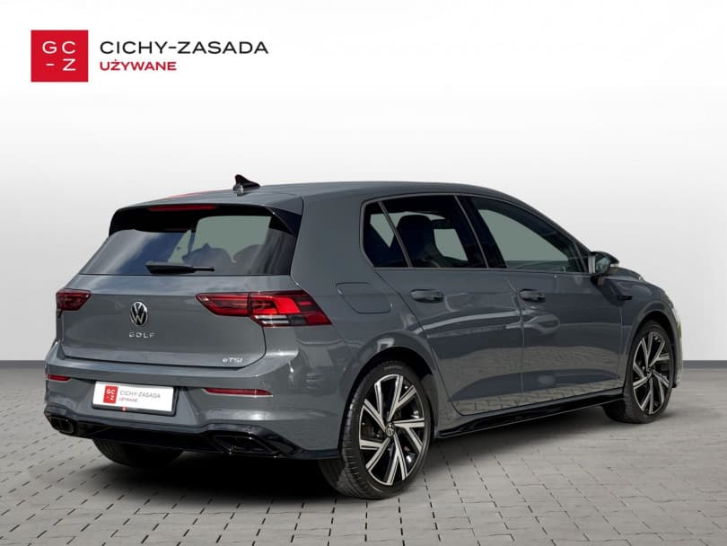 Volkswagen Golf 2024