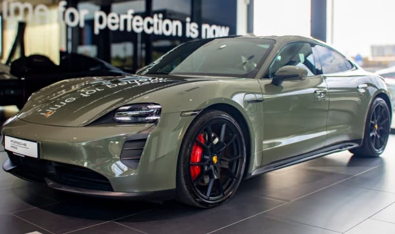 Porsche Taycan 2023