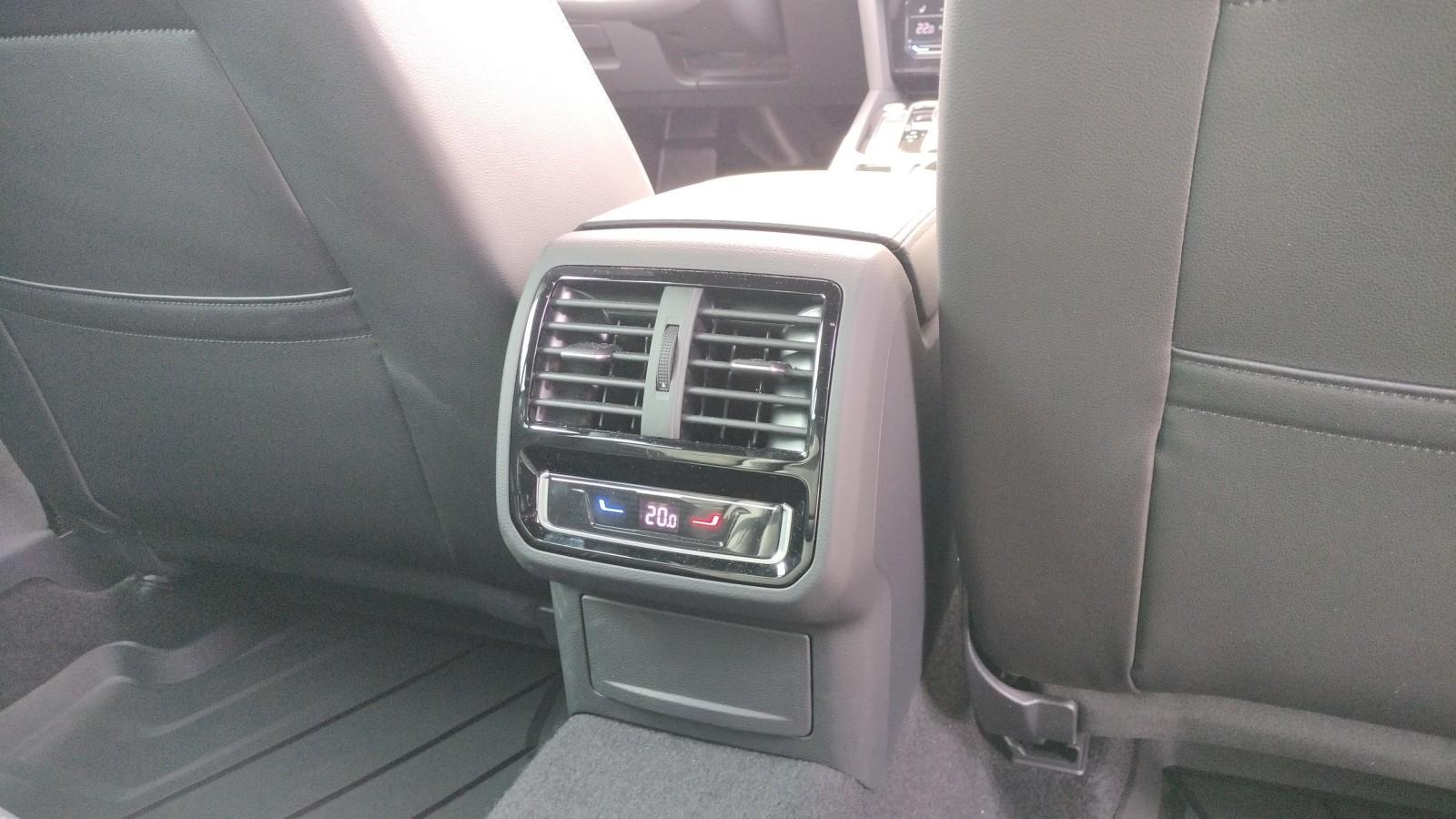Elegance 2.0 TSI 140 kW / 190 KM DSG Hak Matrix OD RĘKI ! 31