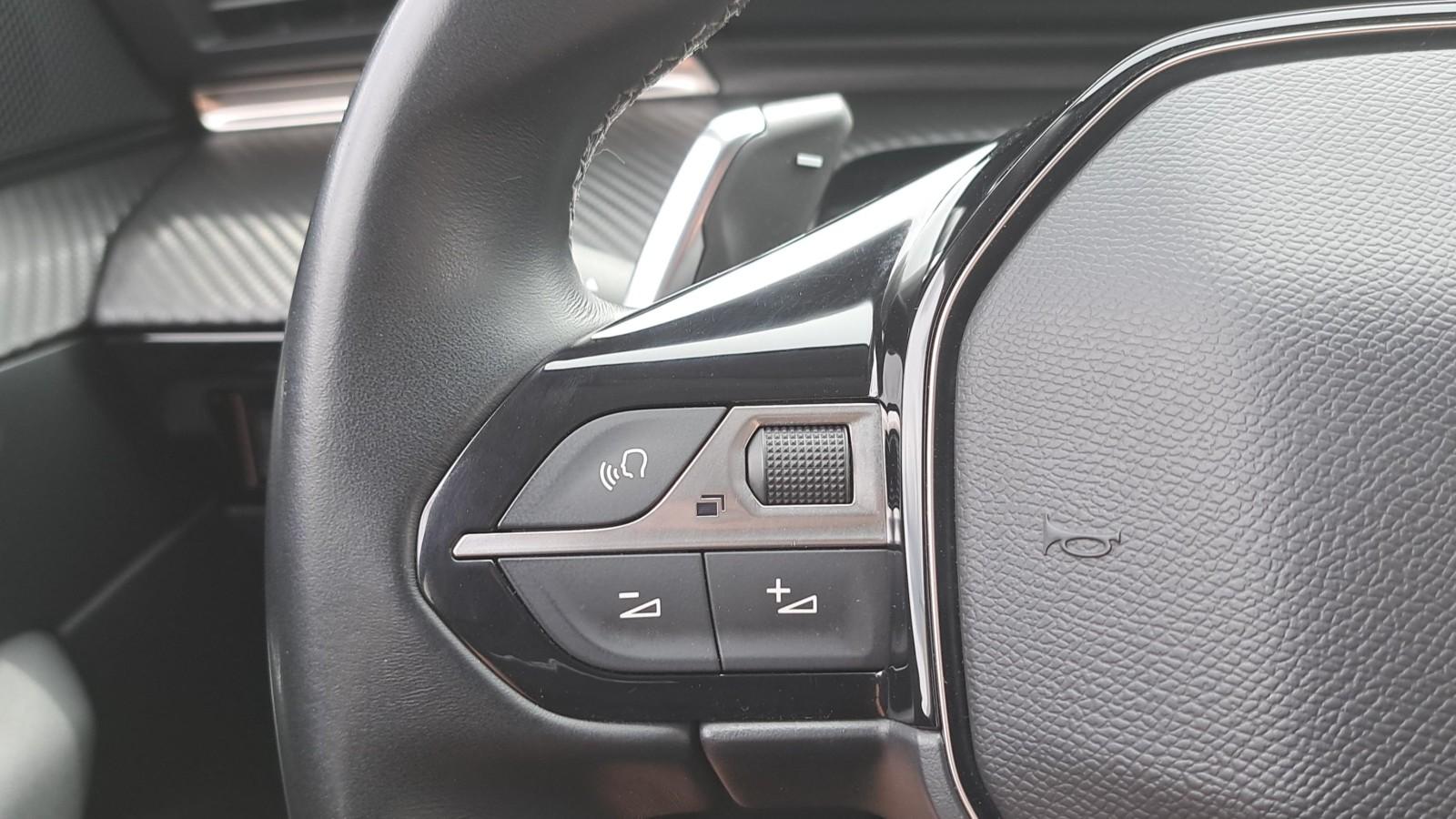 SalonPL Allure 1.6 PureTech 180KM Czuj.Park. Kamera NAVI ACC Virtual 21
