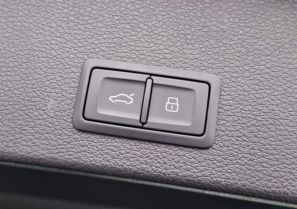 35TFSI 150KM Stronic Kamera/El.klapa/SmartphoneInterface/Tempomat PL 19