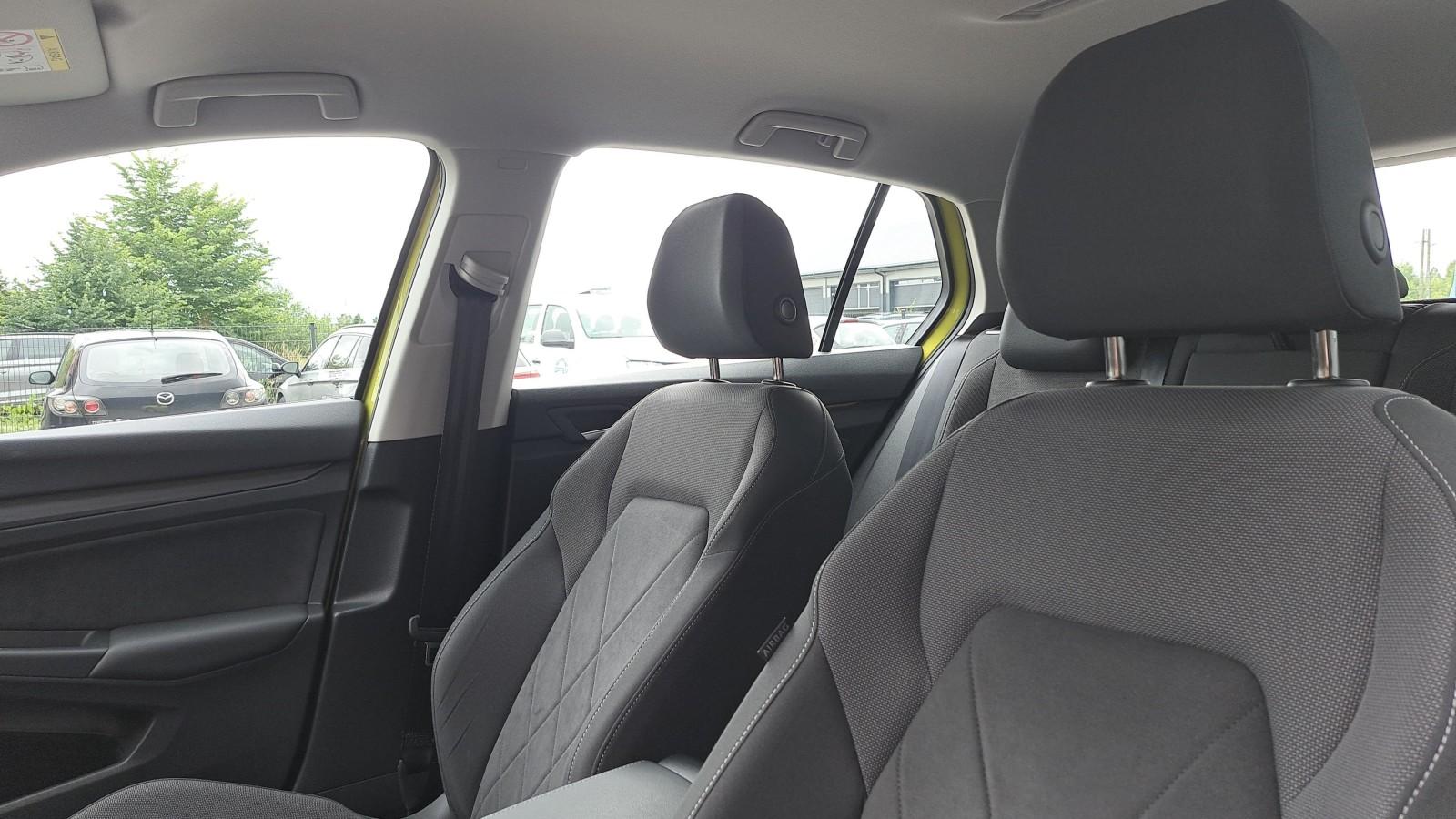 Volkswagen Golf Style 10