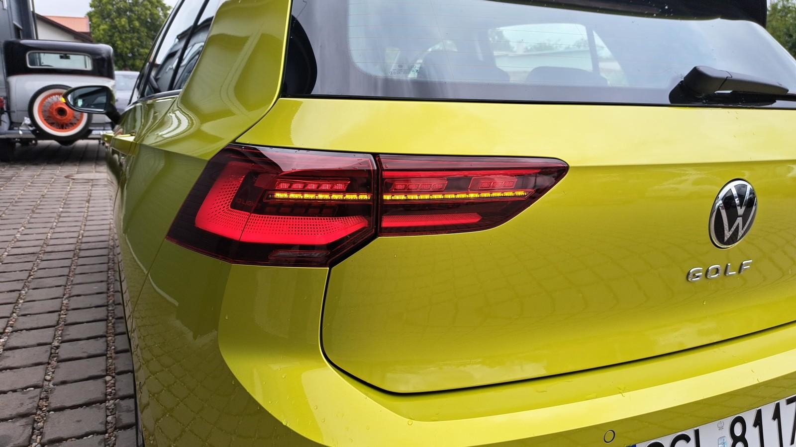 Volkswagen Golf Style 18