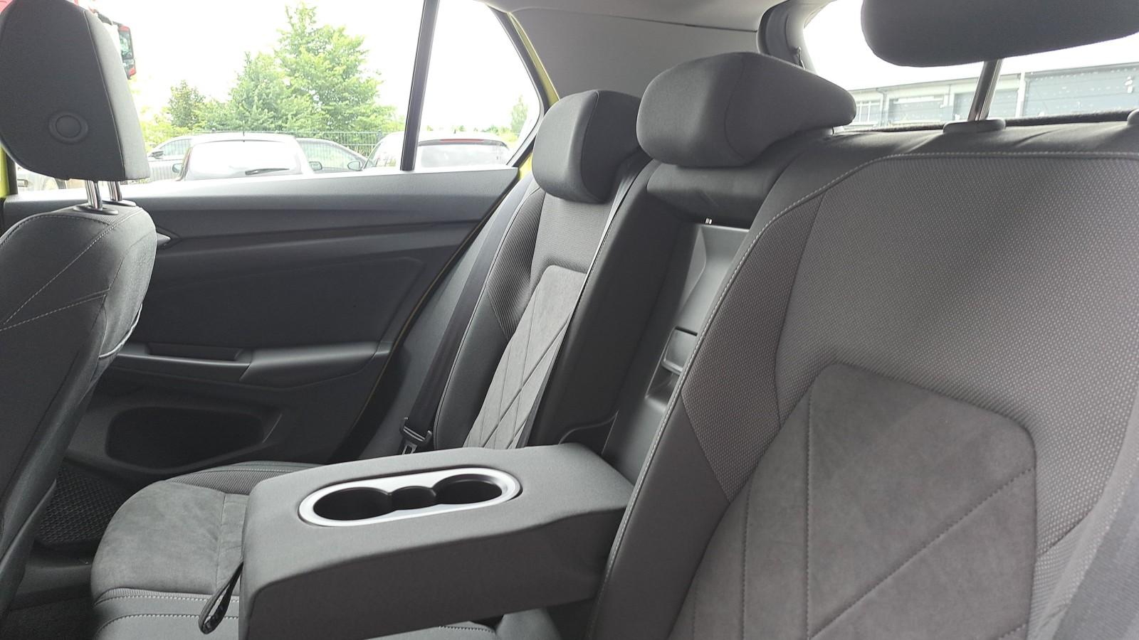 Volkswagen Golf Style 15