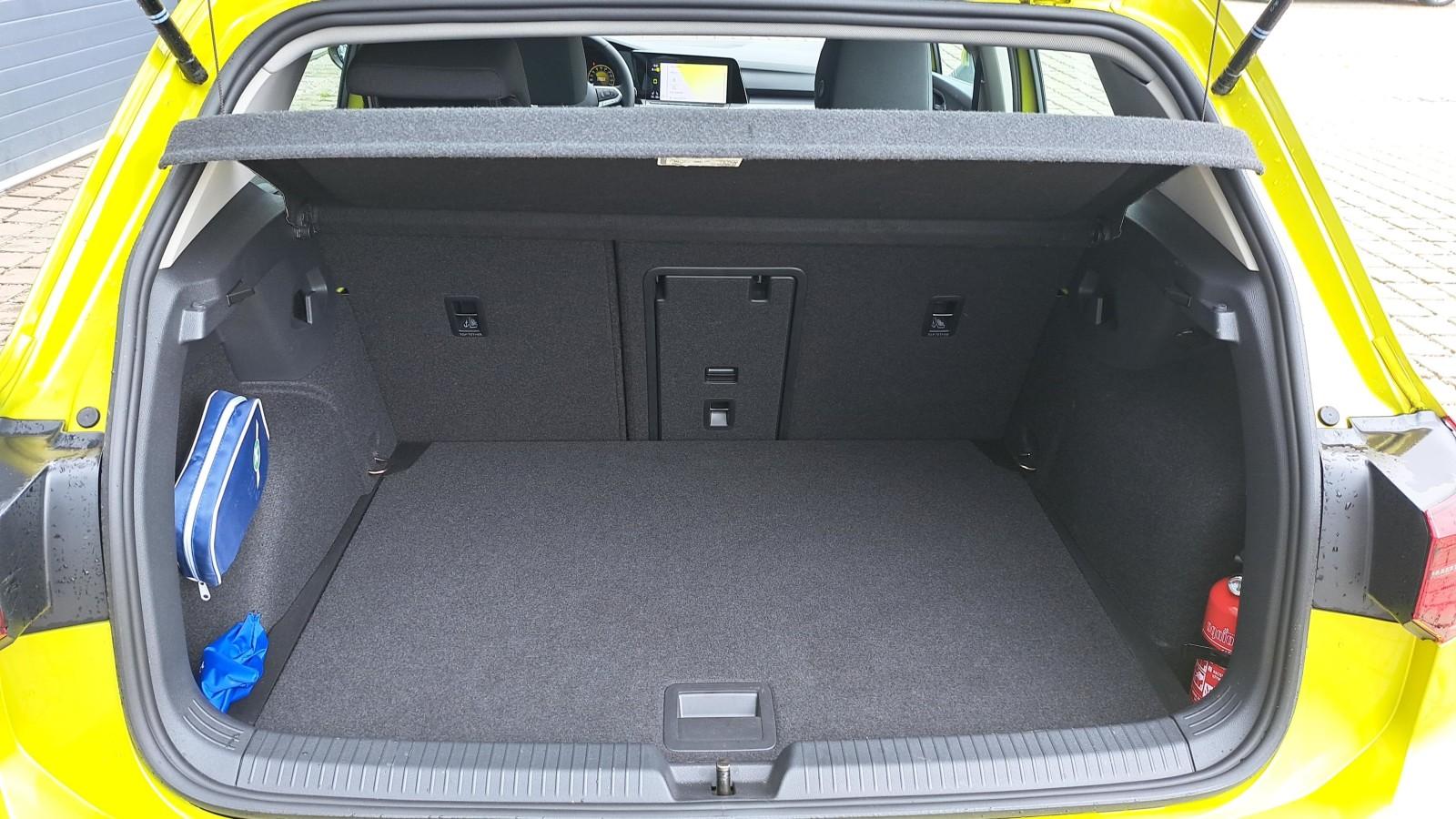 Volkswagen Golf Style 16