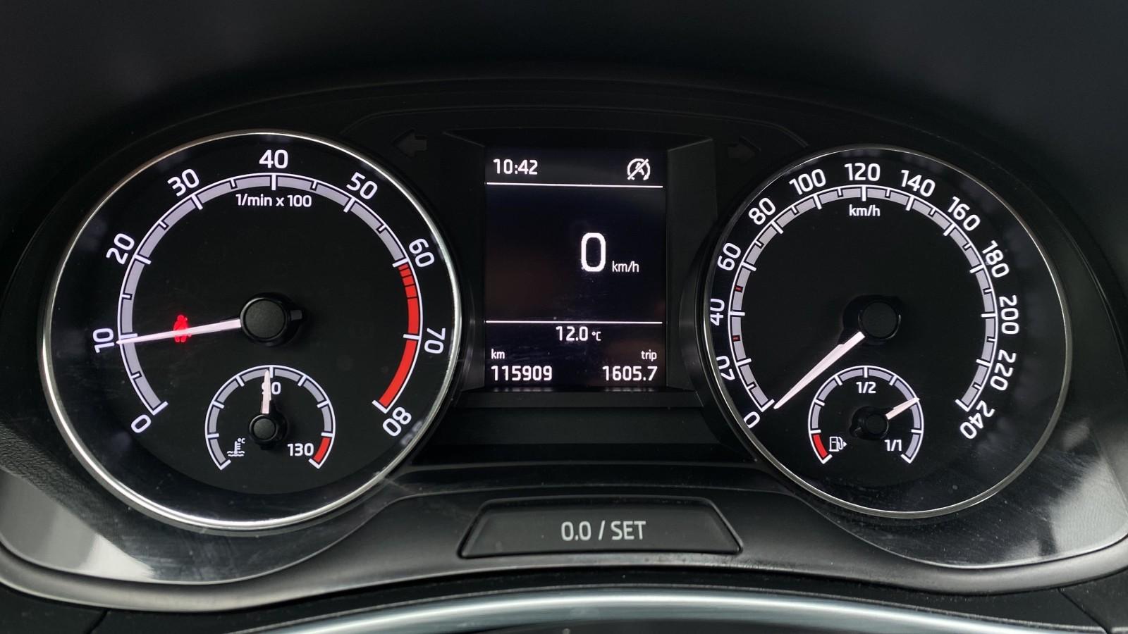 1.0 TSI Salon PL FV 23 % GWARANCJA! 13