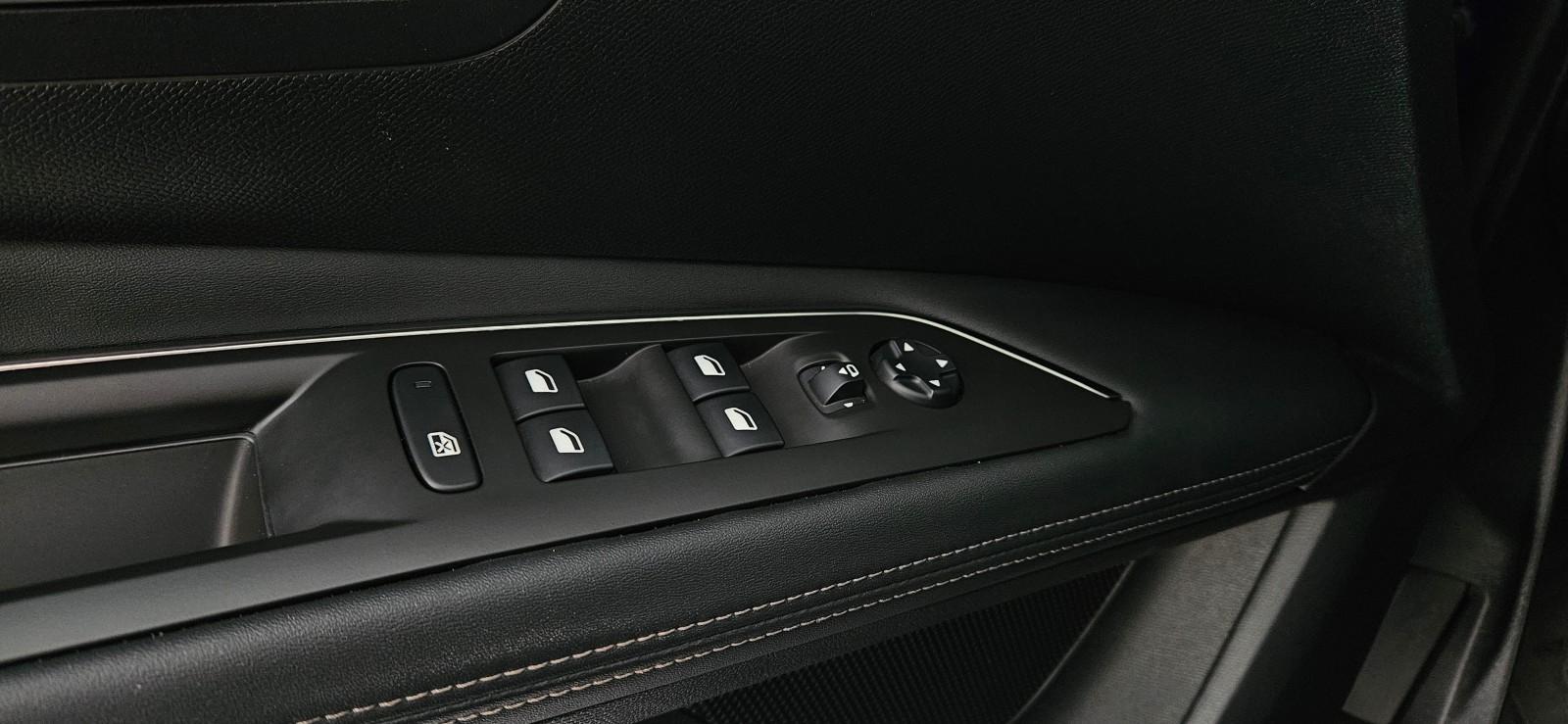 Peugeot 3008 1.6 180KM puretech Allure Automat Bezwypadkowy Salon Polska 11