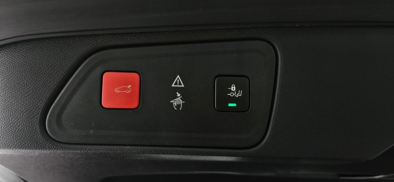 Peugeot 3008 1.6 180KM puretech Allure Automat Bezwypadkowy Salon Polska 34