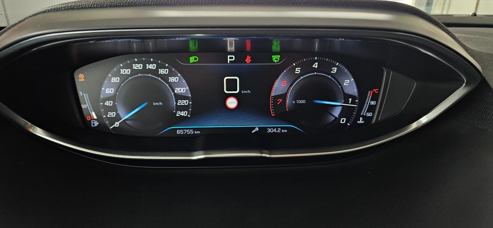 Peugeot 3008 1.6 180KM puretech Allure Automat Bezwypadkowy Salon Polska 17
