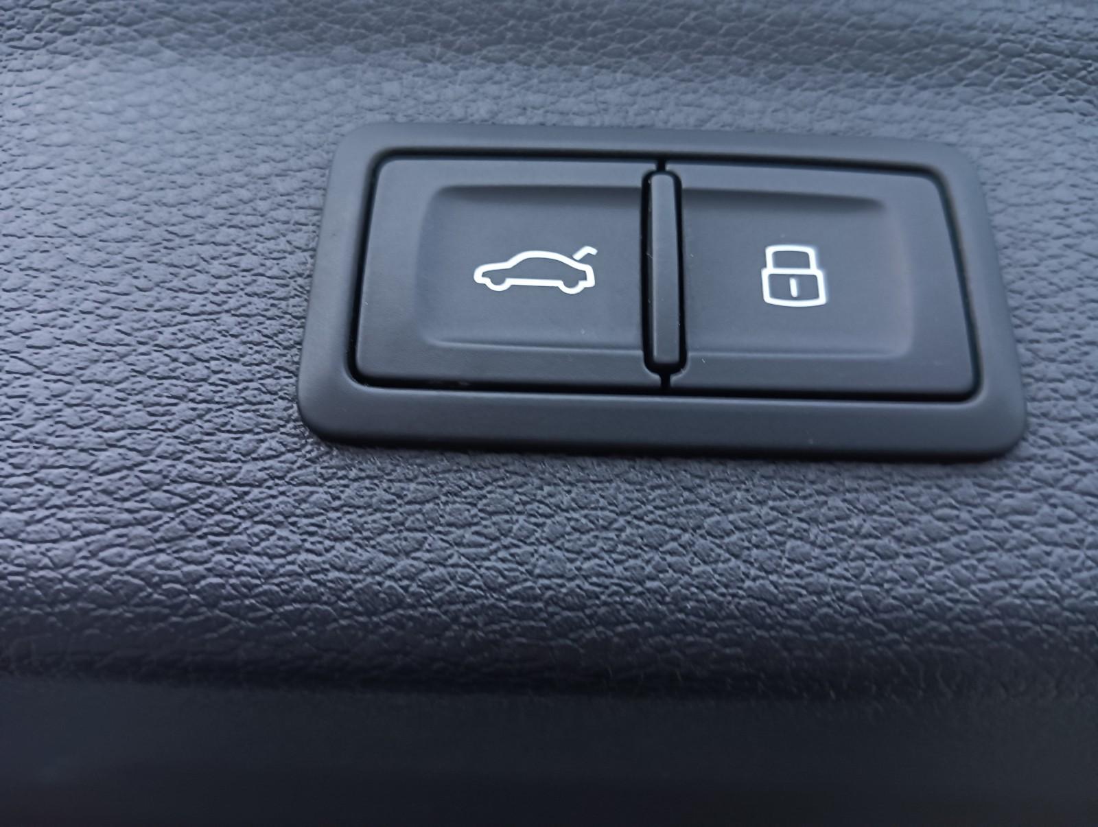 S line | ACC | Kamera | Carplay | FV23% 32