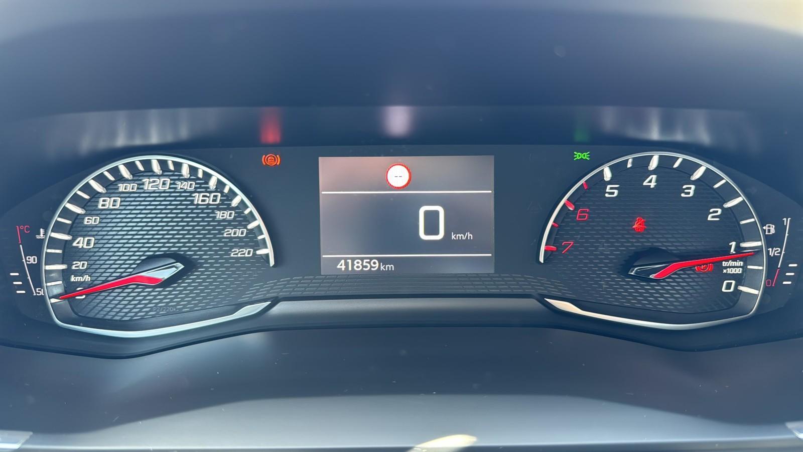 1.2 PureTech 130 KM_GT_LED_Tempomat_Lane assist_Keyless_Salon PL 14