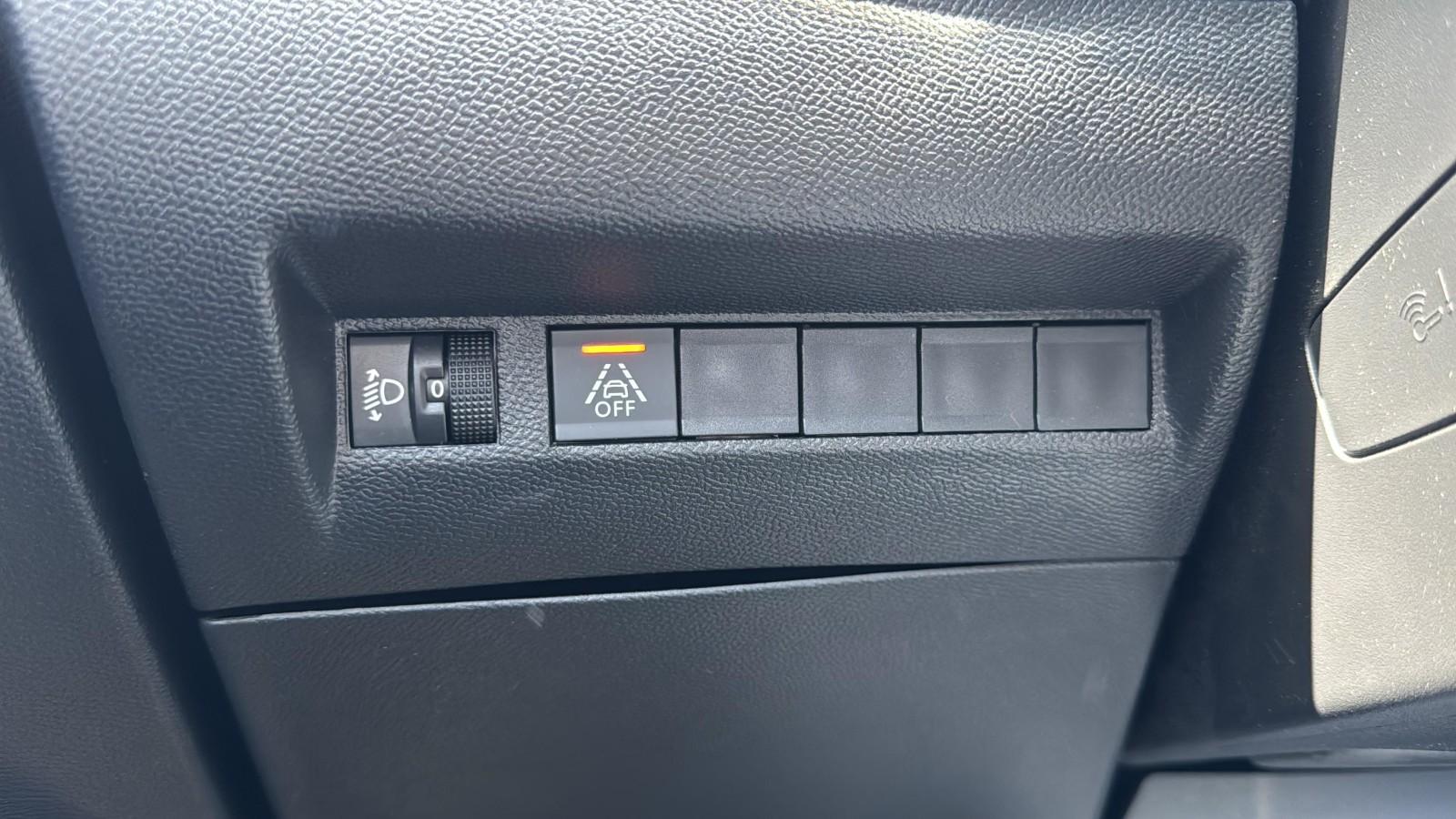1.2 PureTech 130 KM_GT_LED_Tempomat_Lane assist_Keyless_Salon PL 17