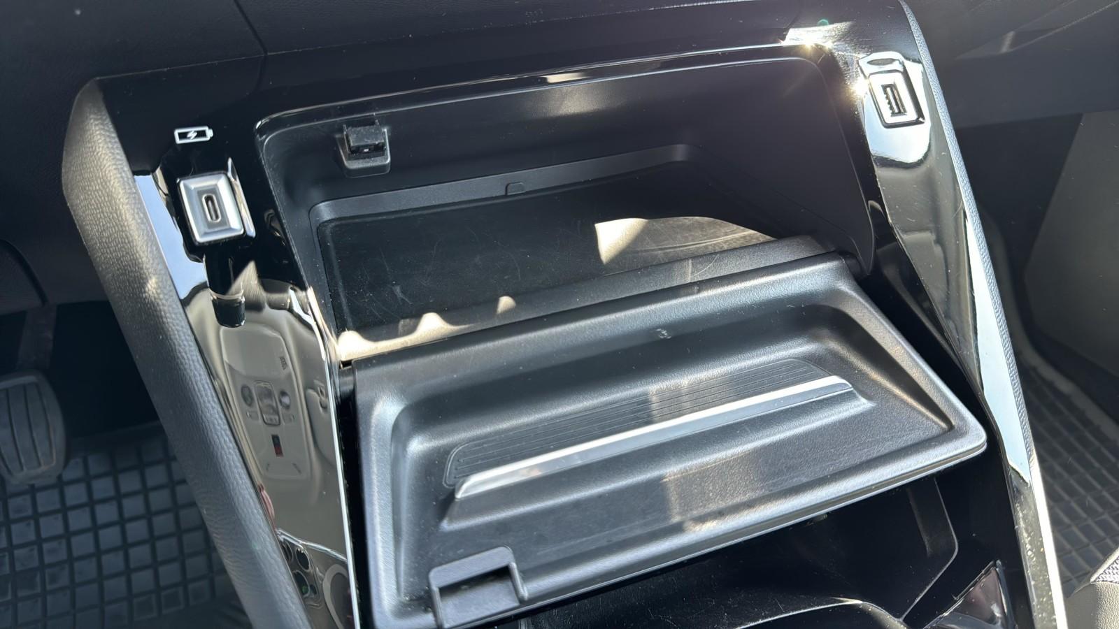 1.2 PureTech 130 KM_GT_LED_Tempomat_Lane assist_Keyless_Salon PL 22