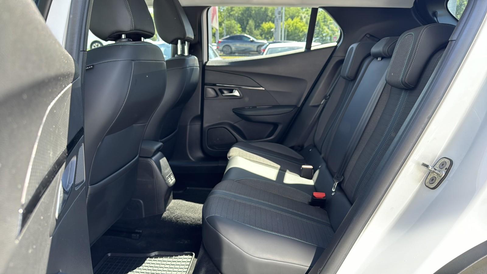 1.2 PureTech 130 KM_GT_LED_Tempomat_Lane assist_Keyless_Salon PL 10