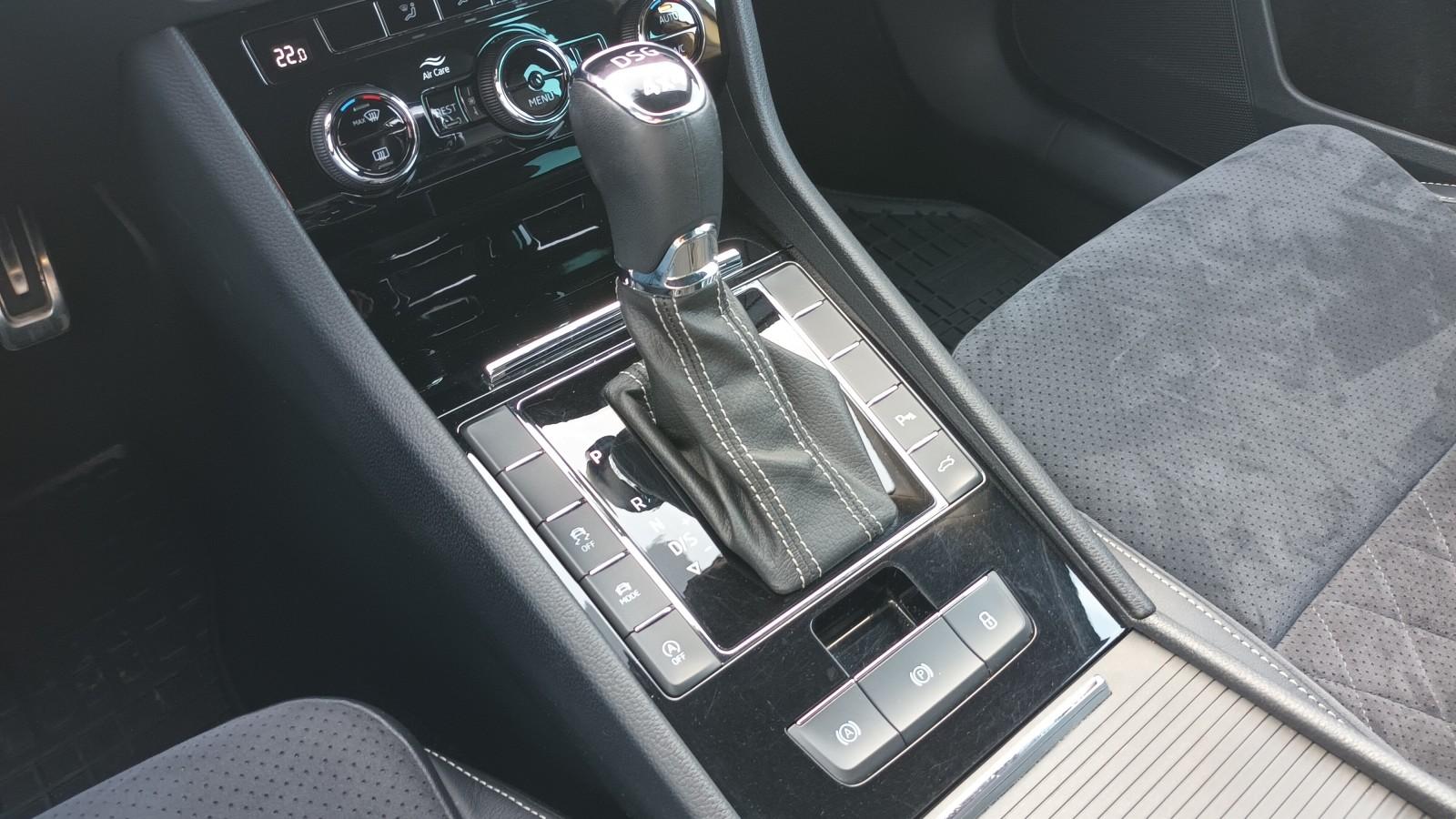 TSI 4x4 272KM Sportline | DSG | KESSY | Bi-ksenon | AFS | FV23% 30