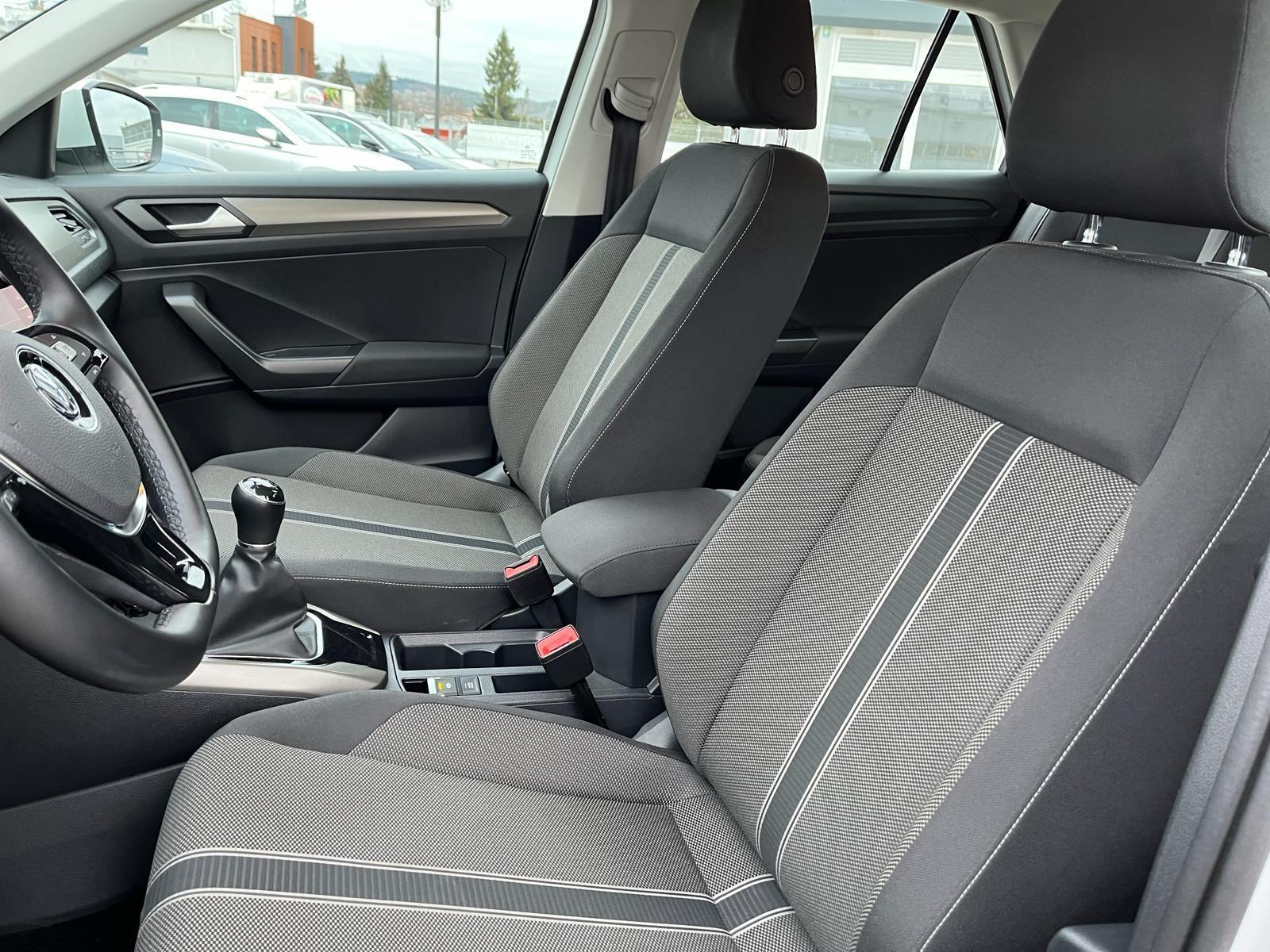 Volkswagen T-Roc ADVANCE 9