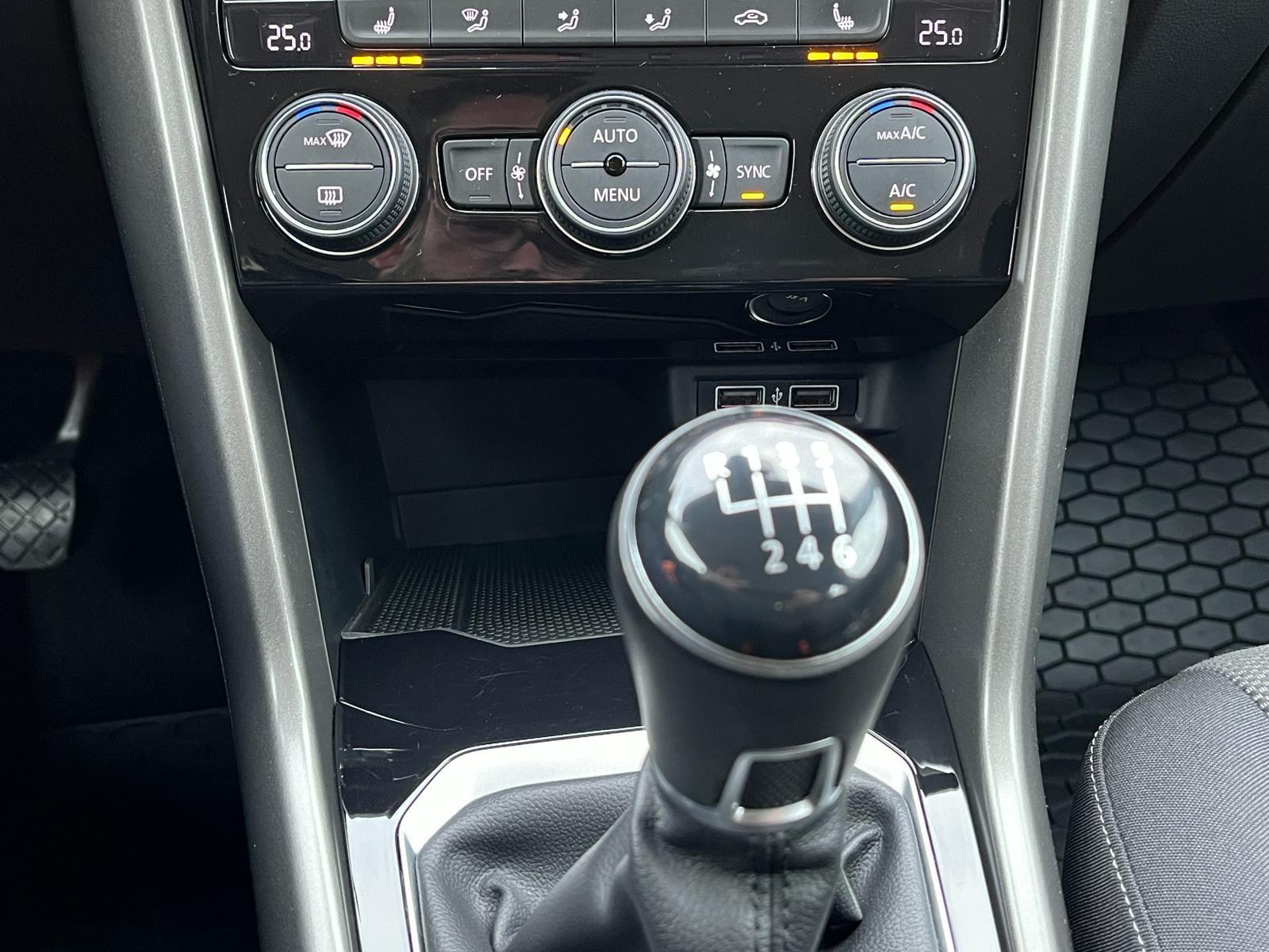 Volkswagen T-Roc ADVANCE 20
