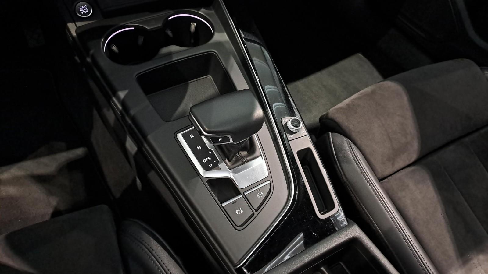 Audi A4 null 14