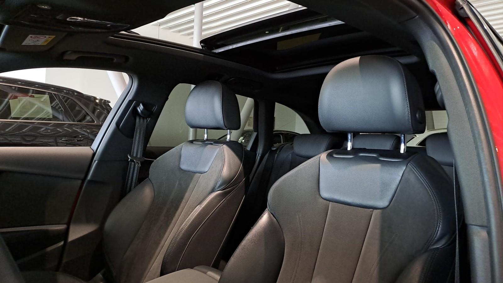 Audi A4 null 10