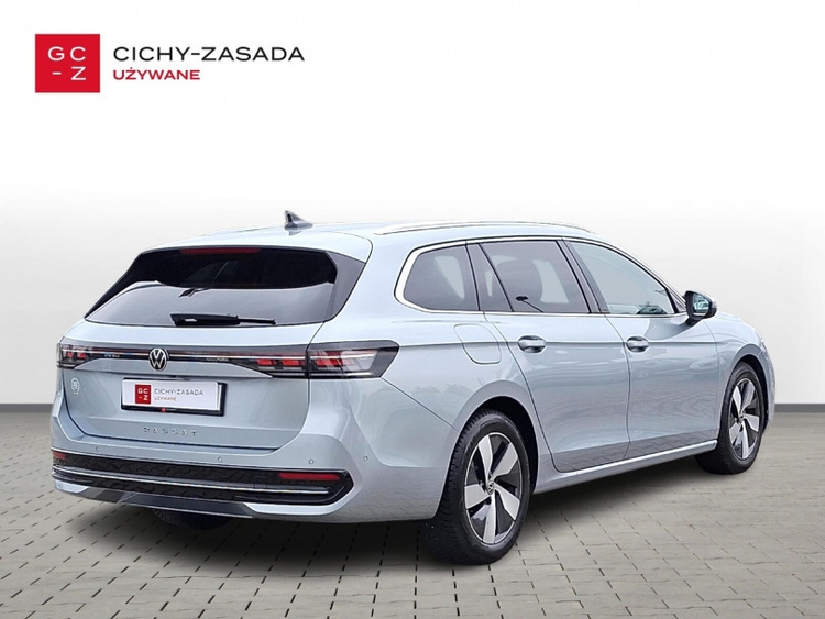 Volkswagen Passat 2025